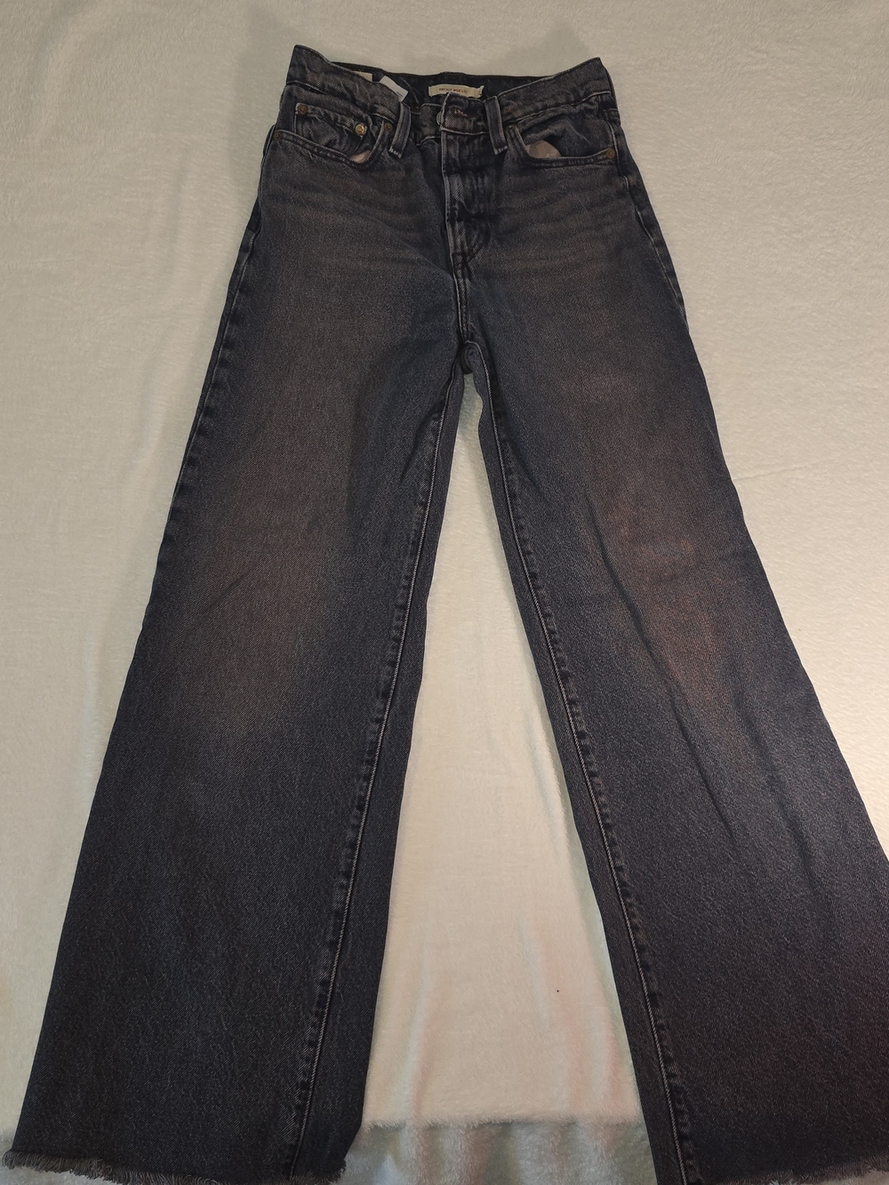 Levi's Premium Ribcage Wide Leg Women’s Jeans High Rise 26x32 Pink Tint Raw Hem